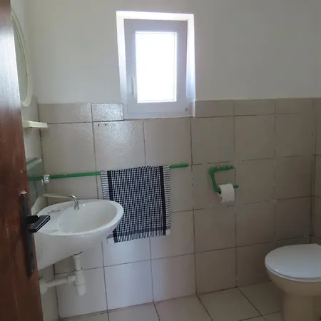 Robinson House Am Meer, Kuca Naranca Apartment Banj