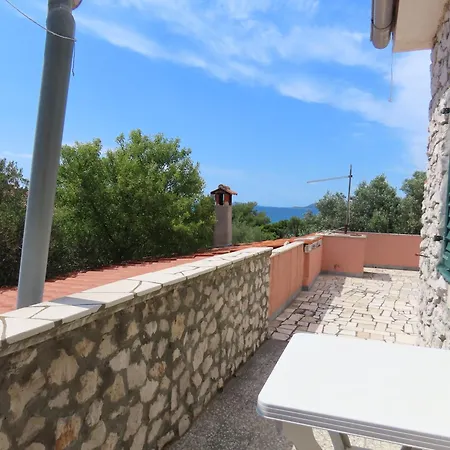Robinson House Am Meer, Kuca Naranca Apartment Banj