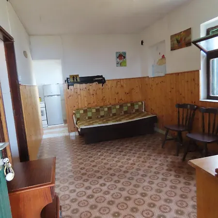 Robinson House Am Meer, Kuca Naranca * Banj